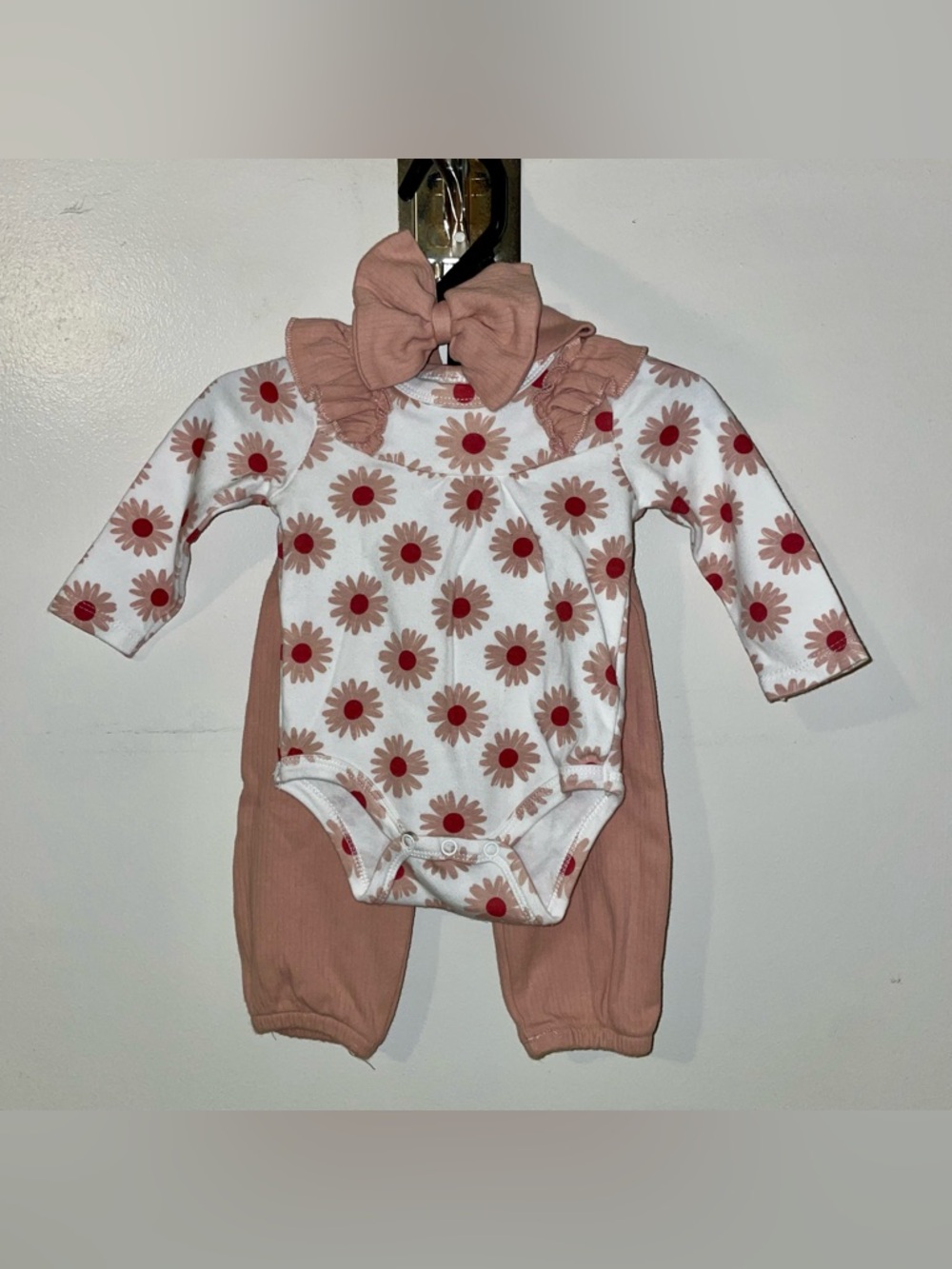 Catherine Malandrino White & Pink Daisy One-Piece with Bow